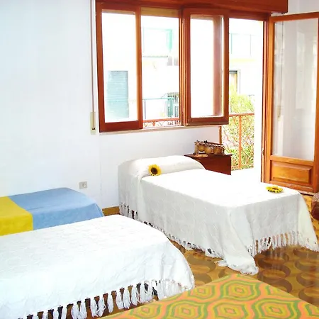 Casa Oreste Leone