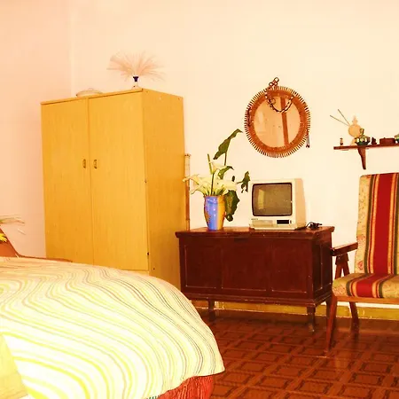 Casa Oreste Leone