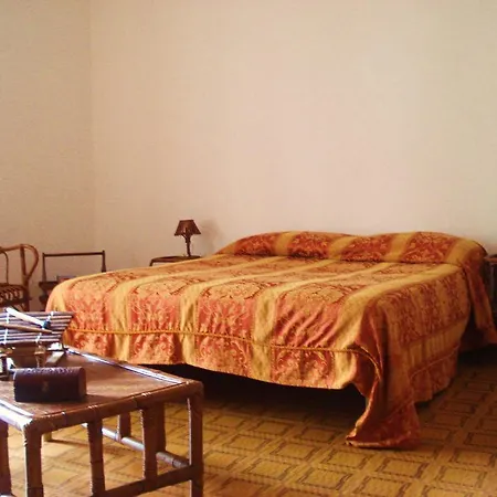 Casa Oreste Leone Guest house *